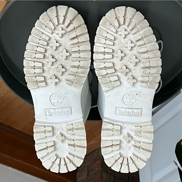 Timberland Women's White Lace Up Boots - Picture 8 of 11